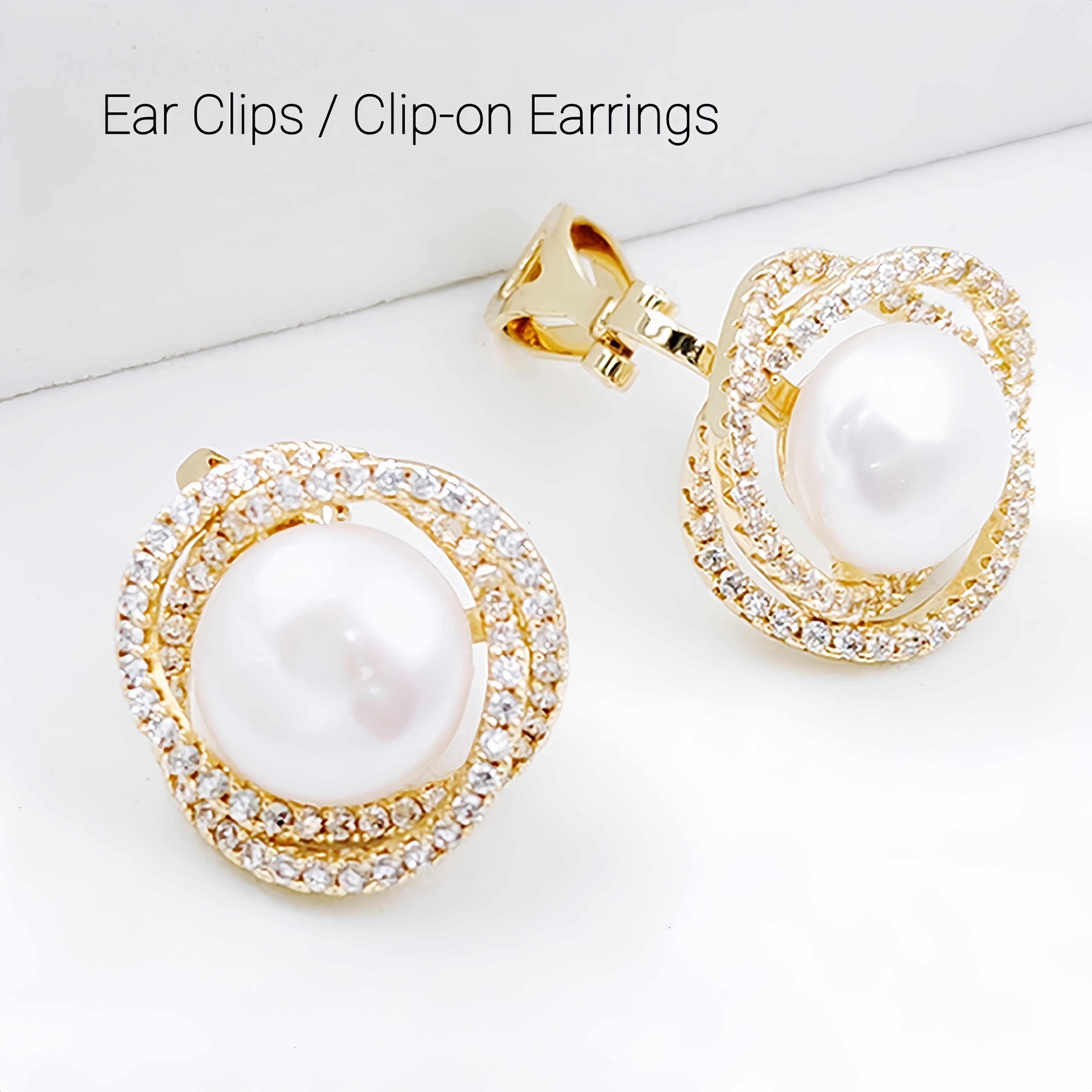 Pearl earrings 