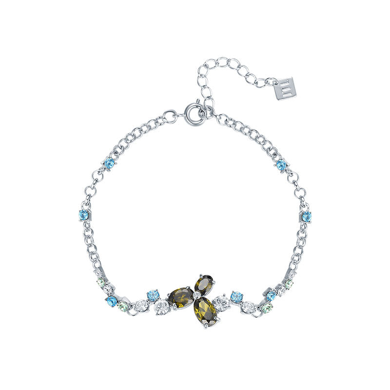 Three-Petal Flower Minimalist Light Luxury Bracelet