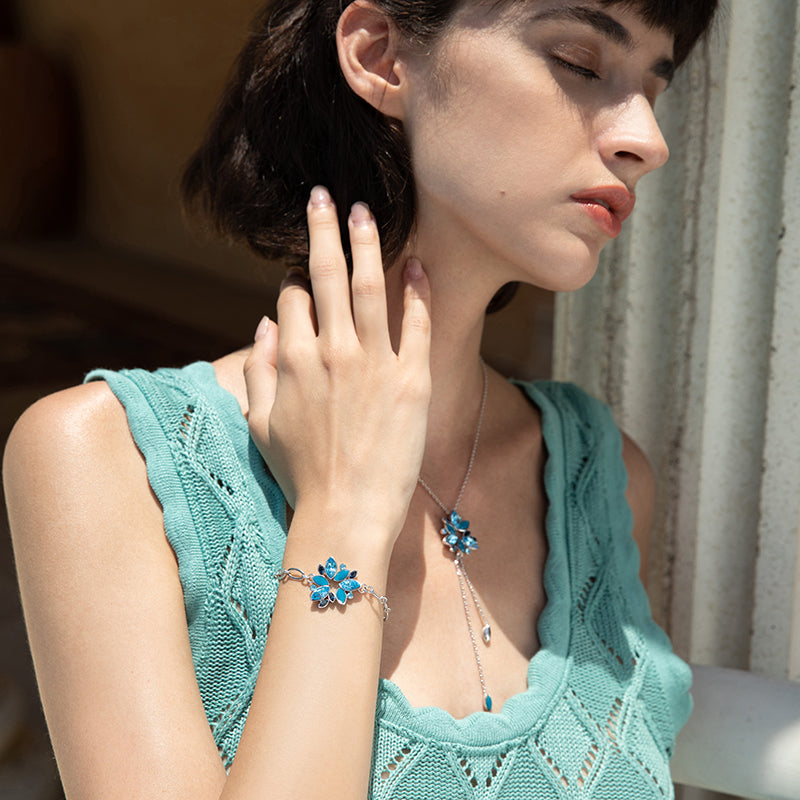 Minimalist Blue Lotus Gradient Flower Bracelet