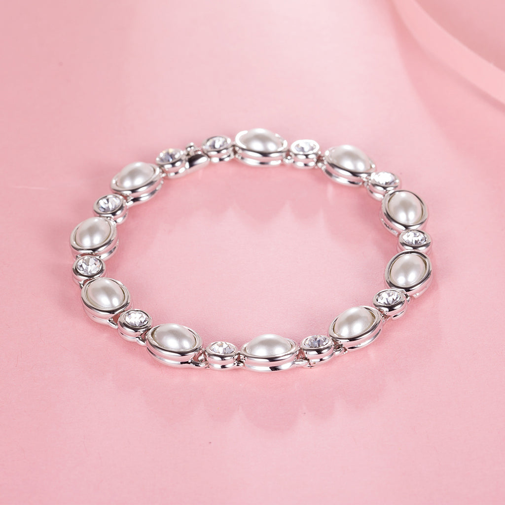‌Beaded Bracelet for Women - Fashionable Pearl-Inspired Wrist Jewelry‌‌