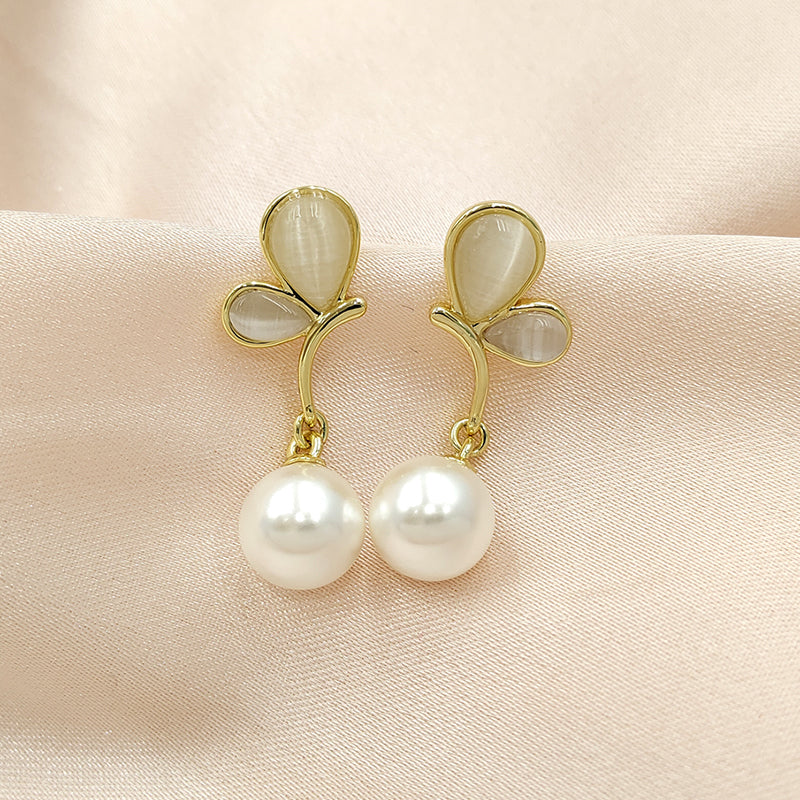 Pearl Drop Earrings